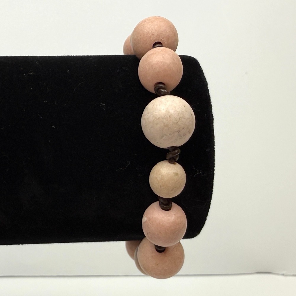 Fossil Wood Beaded Bracelet Dirty Rose Brown Cord Accent Button Clasp Size 6